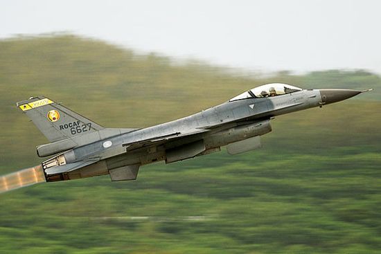 资料图：台军现役的F-16A战斗机。