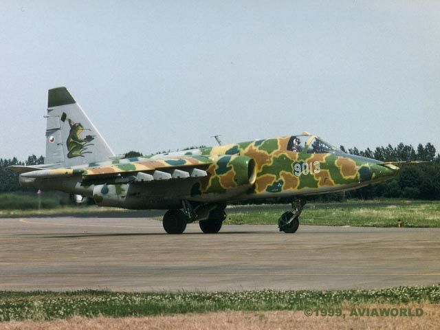Sukhoi Su-25 Frogfoot - Su-25K