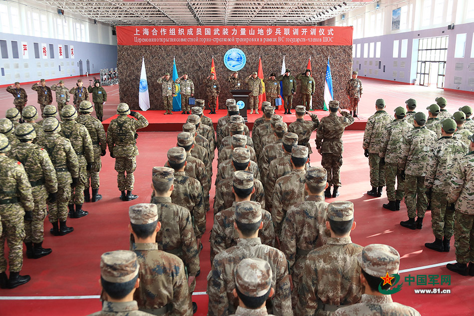 11月28日,为期7天的上合组织山地步兵联合训练在新疆库尔勒开训.