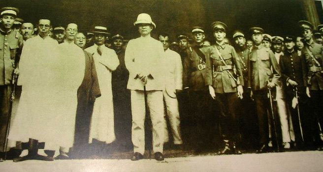 1924年6月16日，黄埔军校举行开学典礼