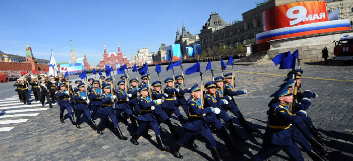 俄罗斯仪仗队为二战胜利70周年阅兵彩排